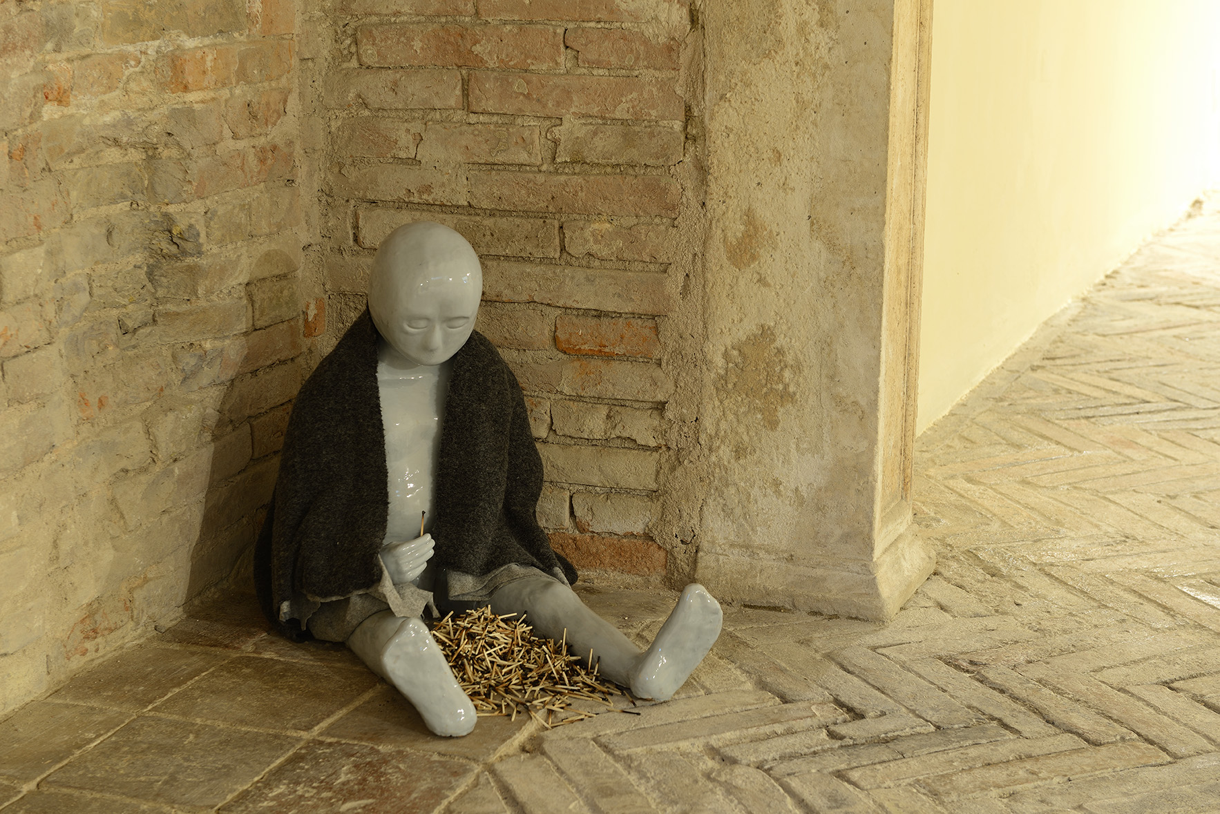 Selfportrait from another planet, glazed ceramic fabric burned matches, installation view, Palazzo Ducale di Urbino, 2017